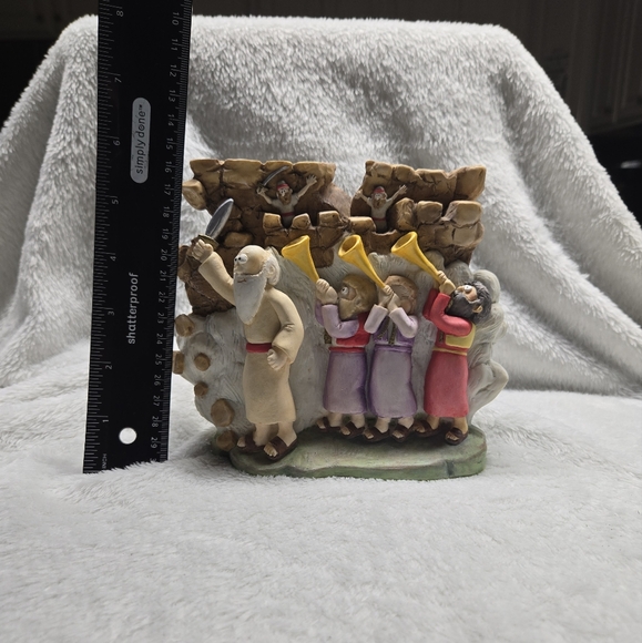 The Beginner's Bible Handcrafted Collectibles Figurine - Picture 4 of 5